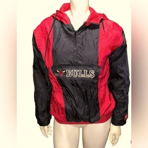 Large Chicago Bulls pullover hoodie quarter zip